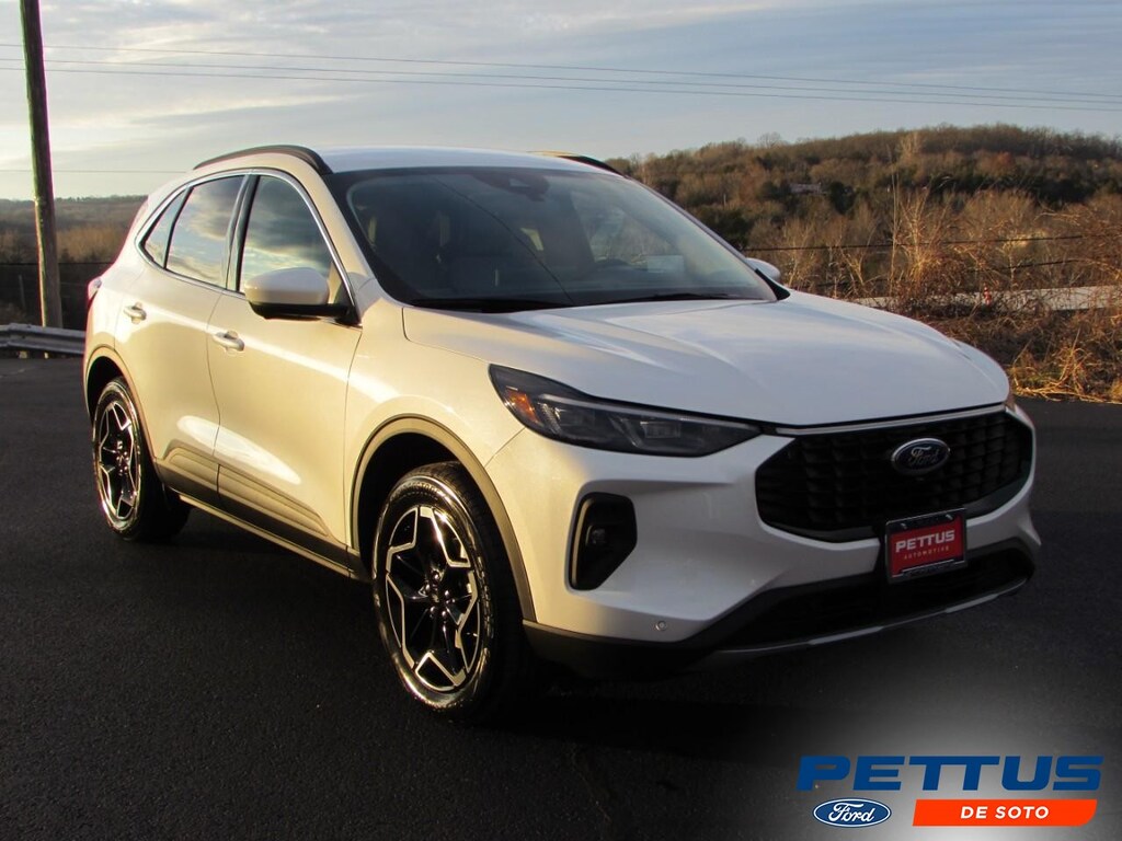 New 2026 Ford Escape Platinum SUV