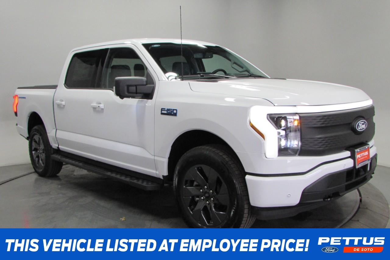 2025 Ford F-150 Lightning Flash's photo