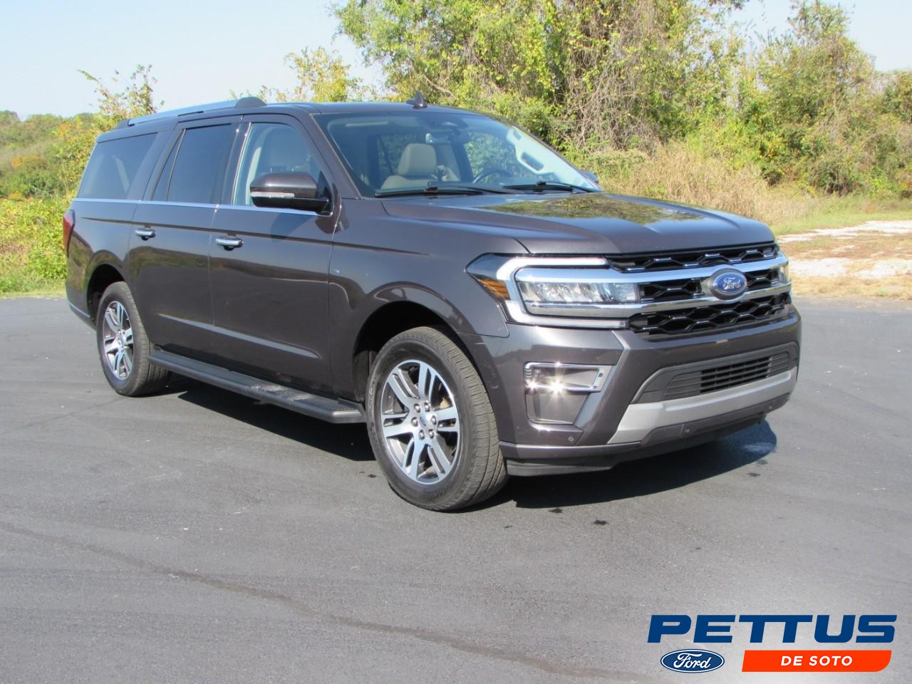 2024 Ford Expedition Limited's photo