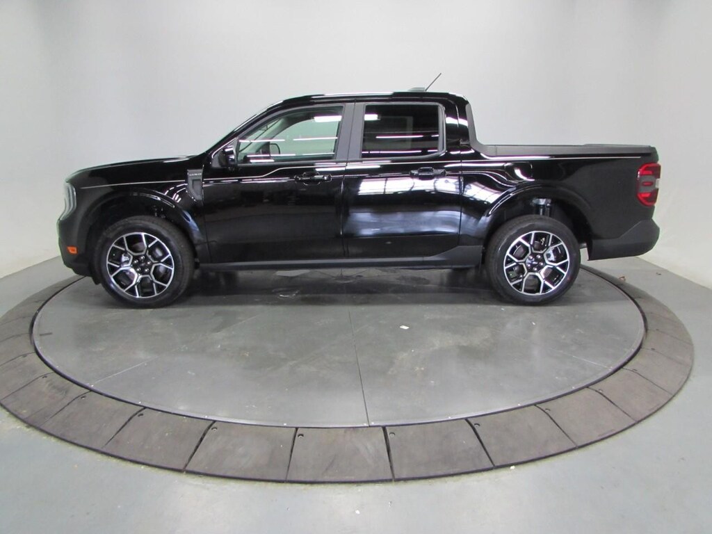 New 2026 Ford Maverick Lariat Truck SuperCrew