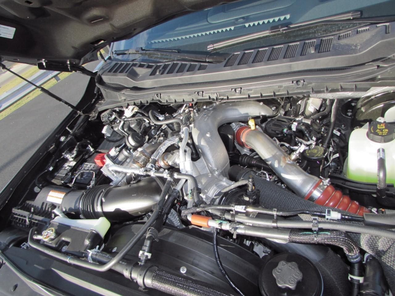 2026 Ford F-350 Super Duty Lariat - Photo 9