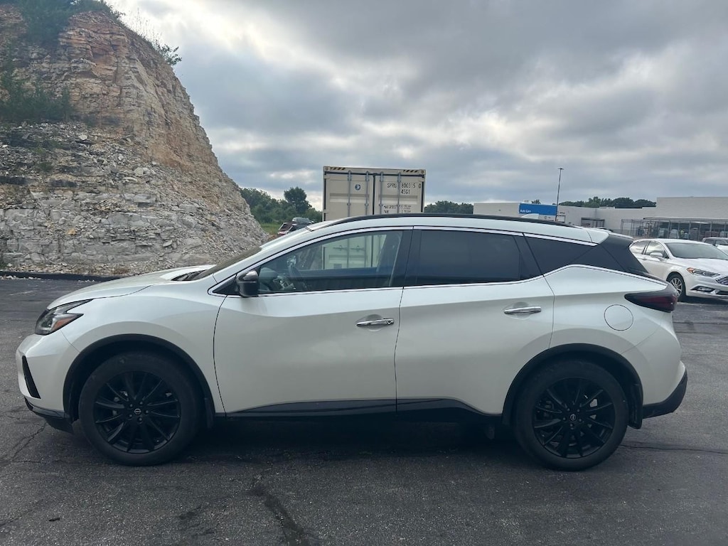 Used 2023 Nissan Murano SV SUV
