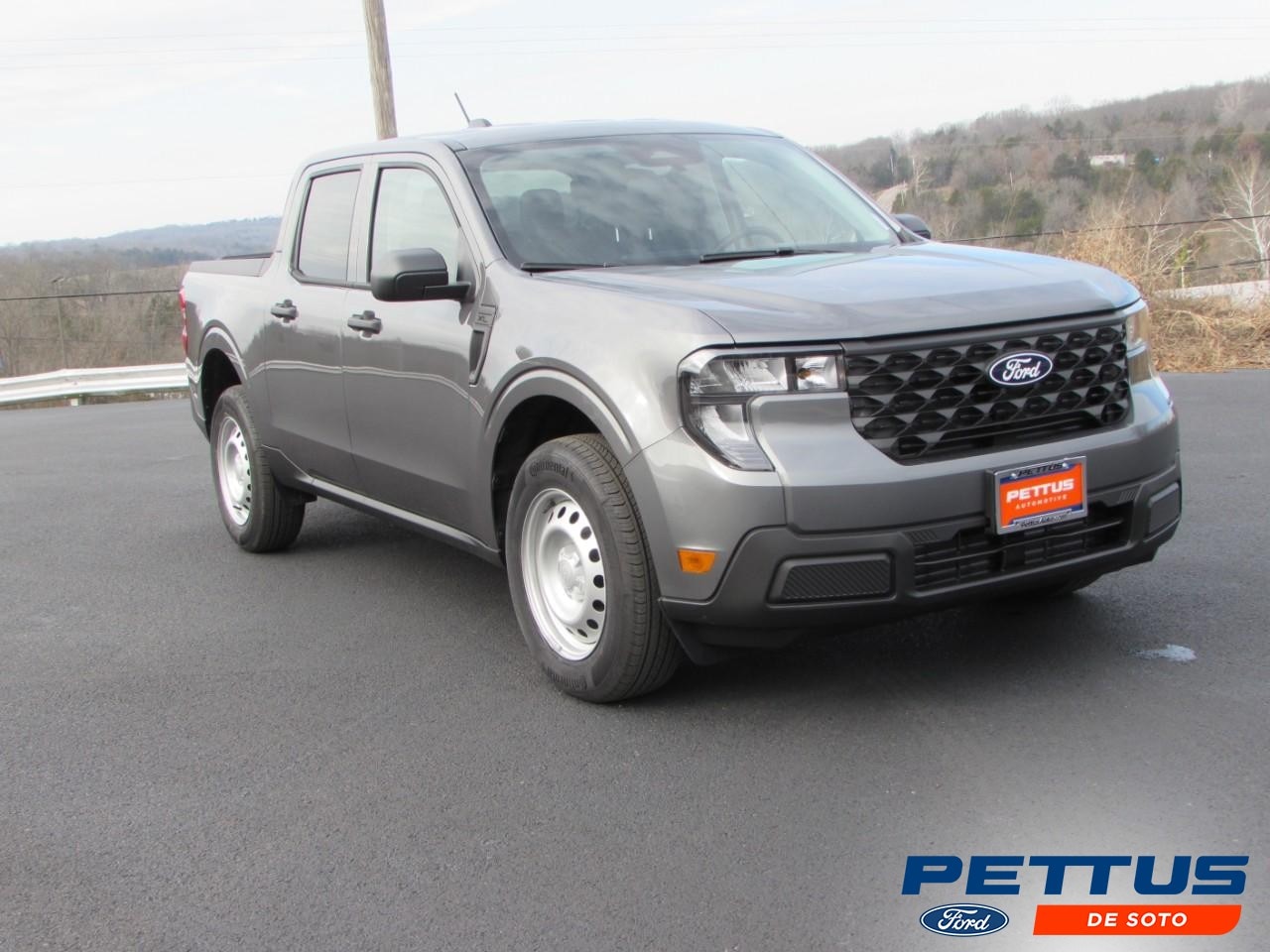 2025 Ford Maverick XL's photo