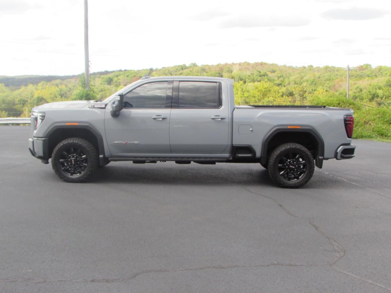 2024 Gmc Sierra 2500 HD AT4 photo 4