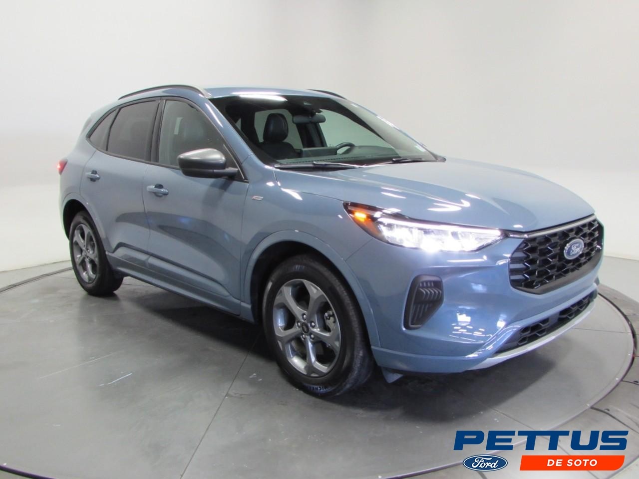 2023 Ford Escape ST-Line's photo