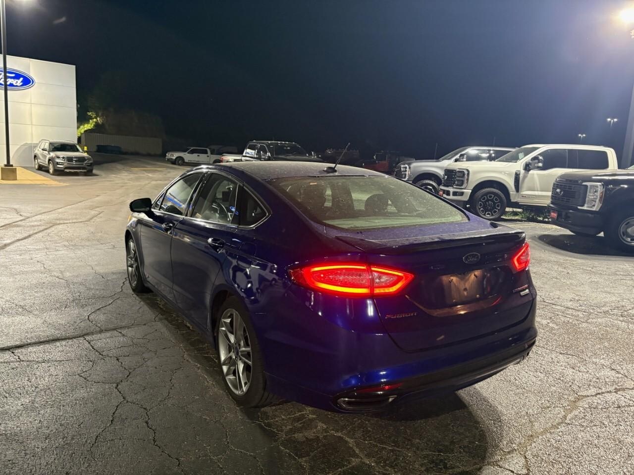 2014 Ford Fusion Titanium photo 2