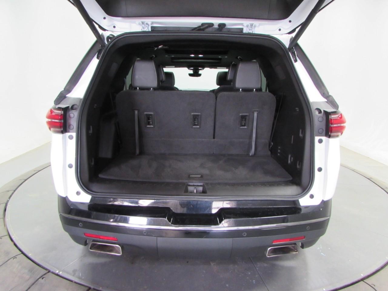 2023 Chevrolet Traverse Premier - Photo 11