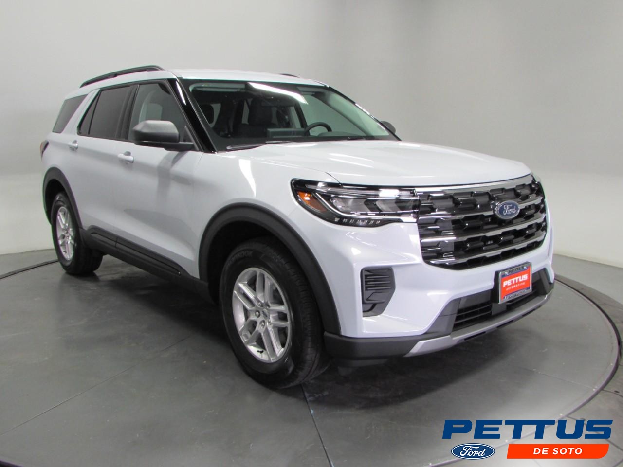 2026 Ford Explorer Active's photo