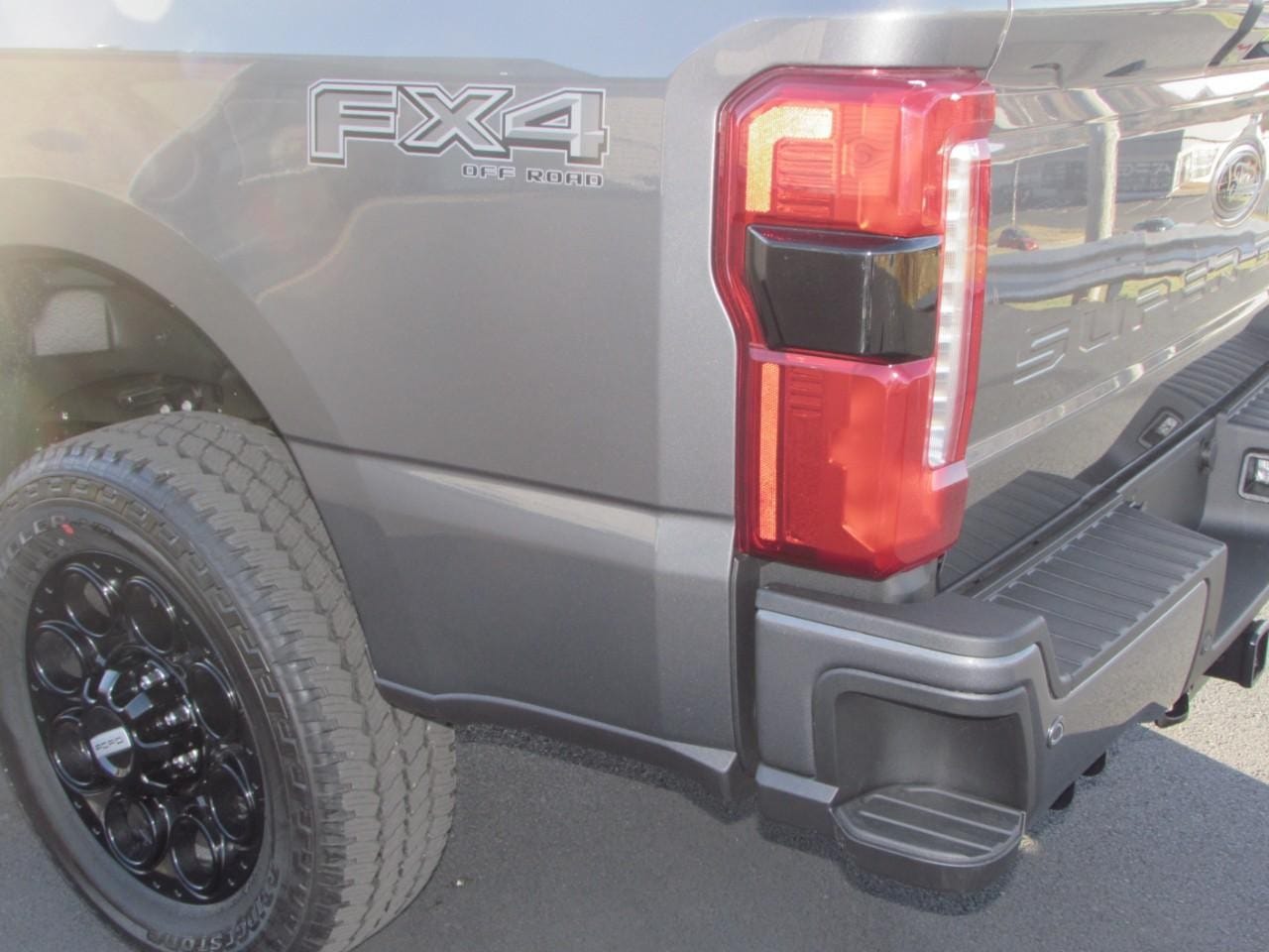 2026 Ford F-350 Super Duty Lariat - Photo 13