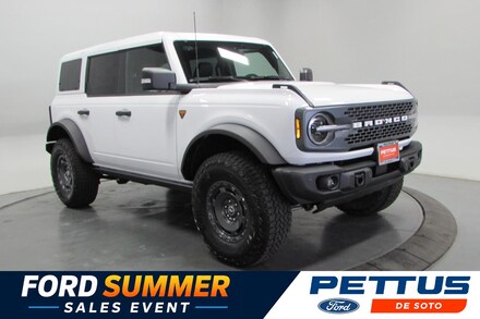 2025 Ford Bronco Badlands SUV