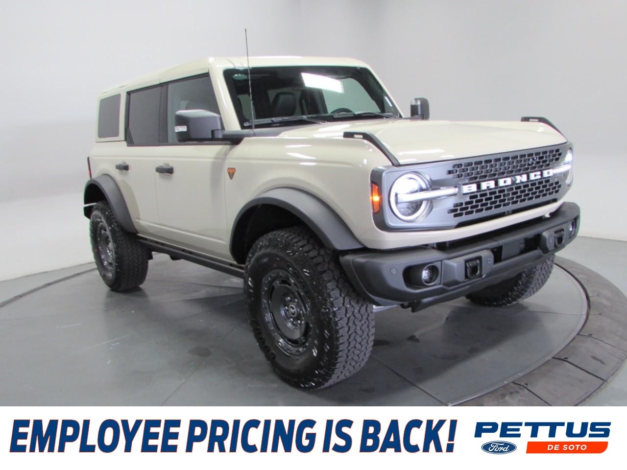 2025 Ford Bronco Badlands 4x4's photo