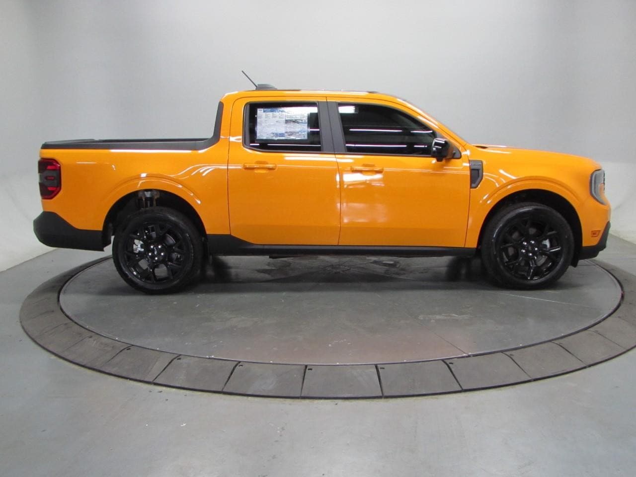 2026 Ford Maverick Lariat - Photo 8