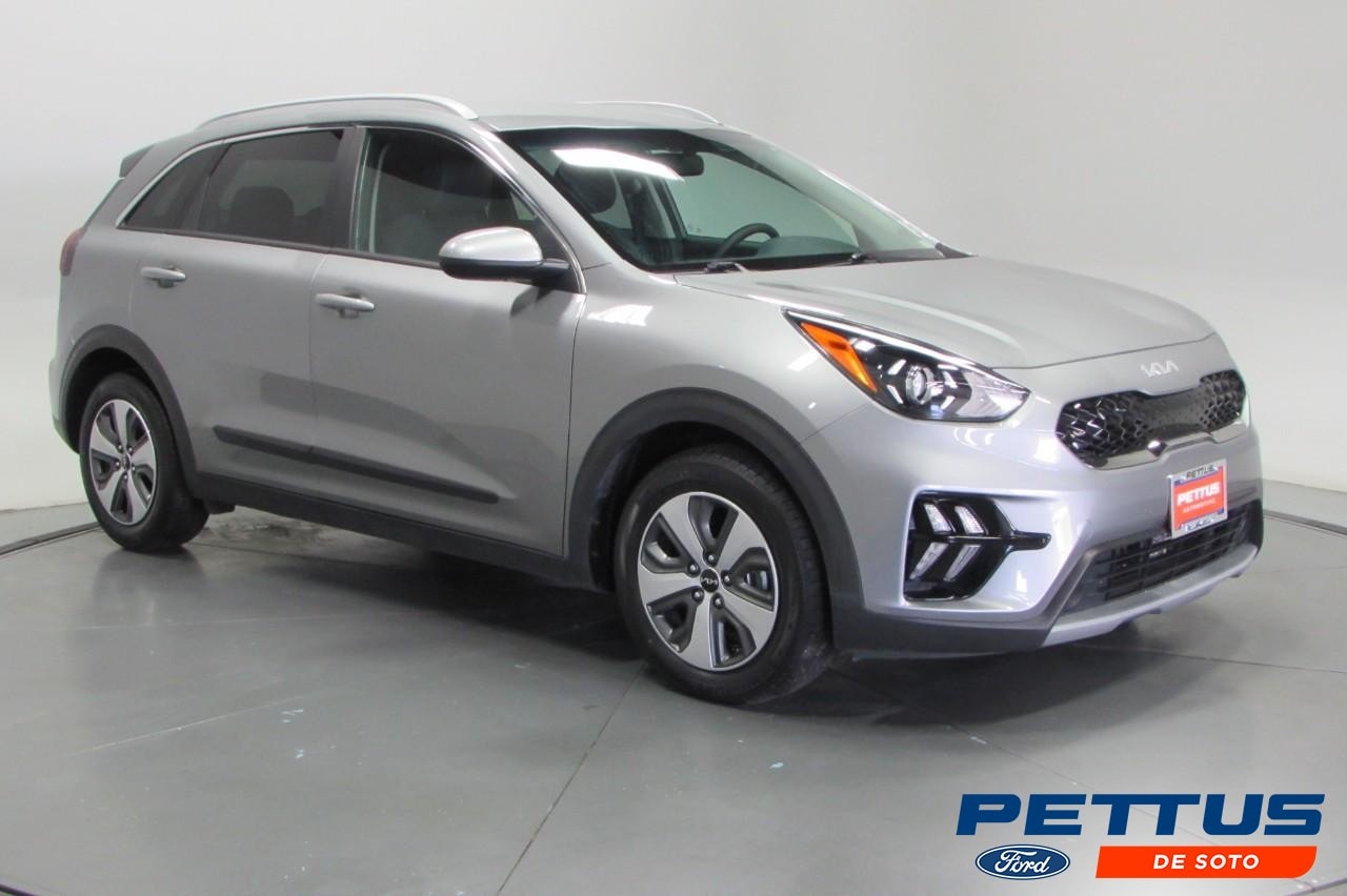 2022 Kia Niro LX