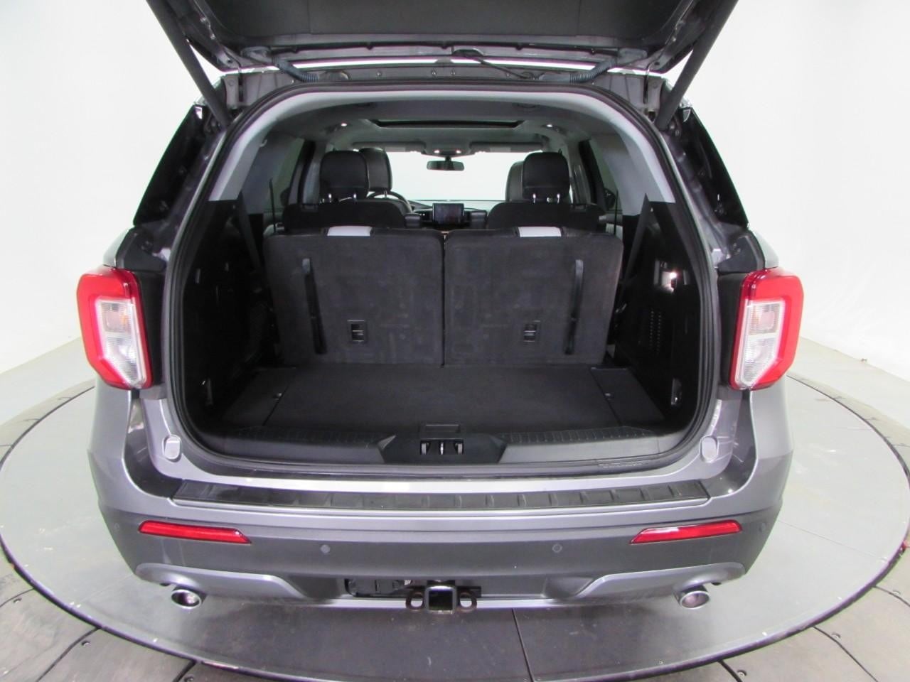 2021 Ford Explorer XLT - Photo 11