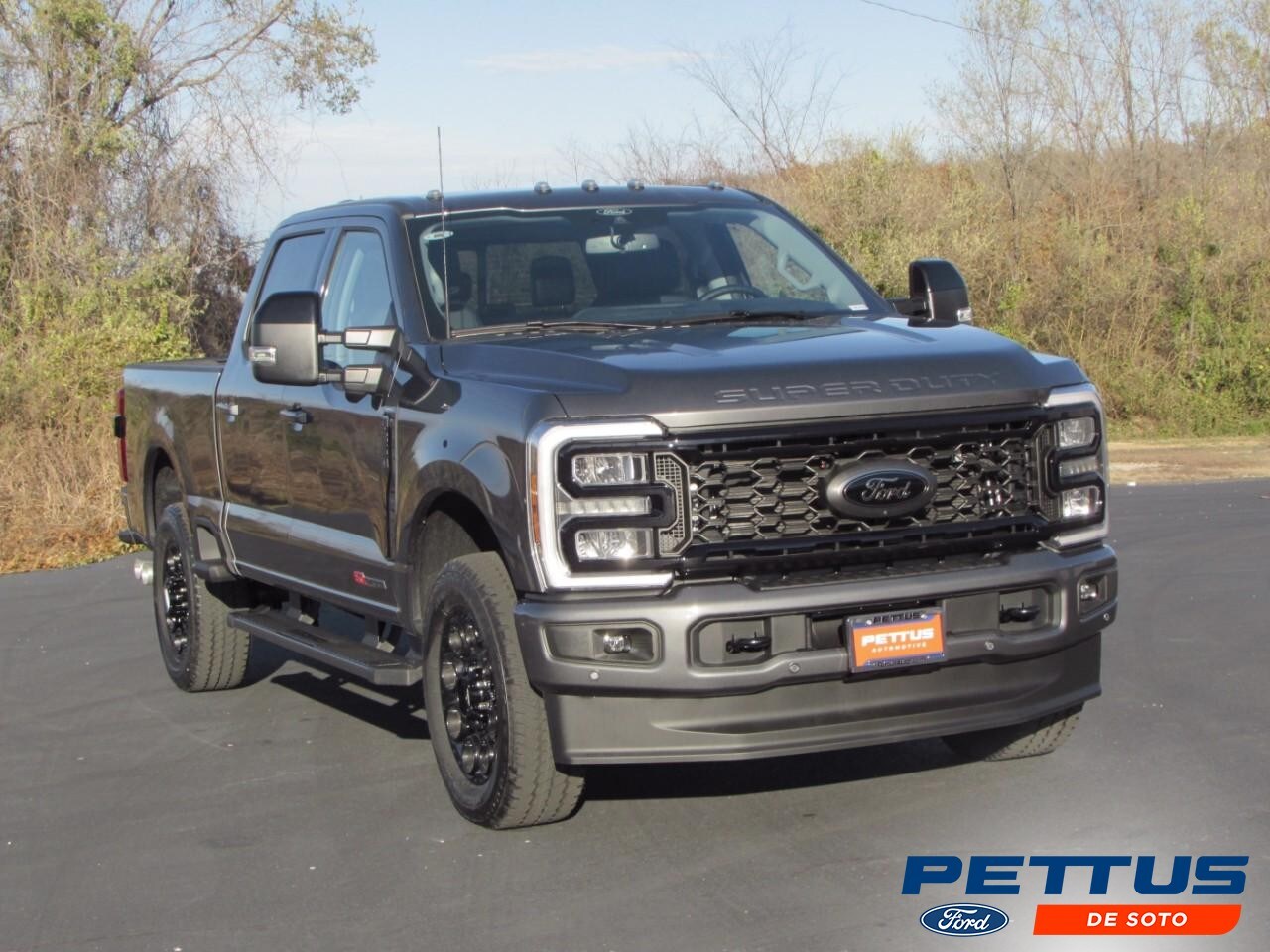 2026 Ford F-350 Super Duty Lariat's photo