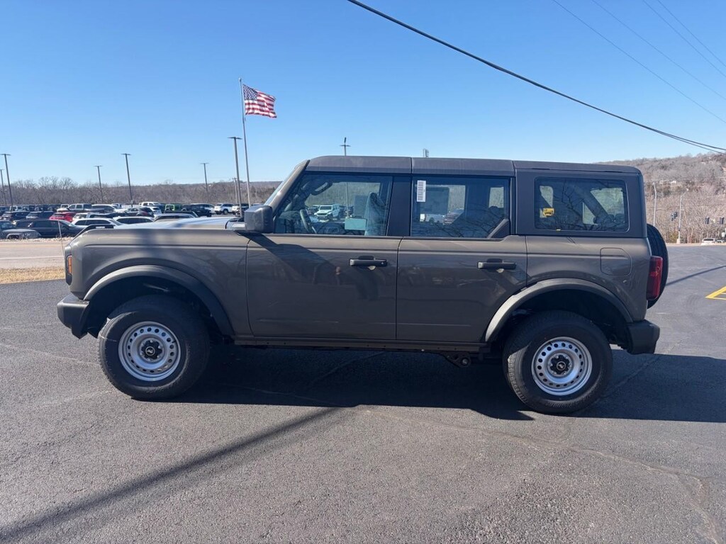 New 2026 Ford Bronco Base SUV