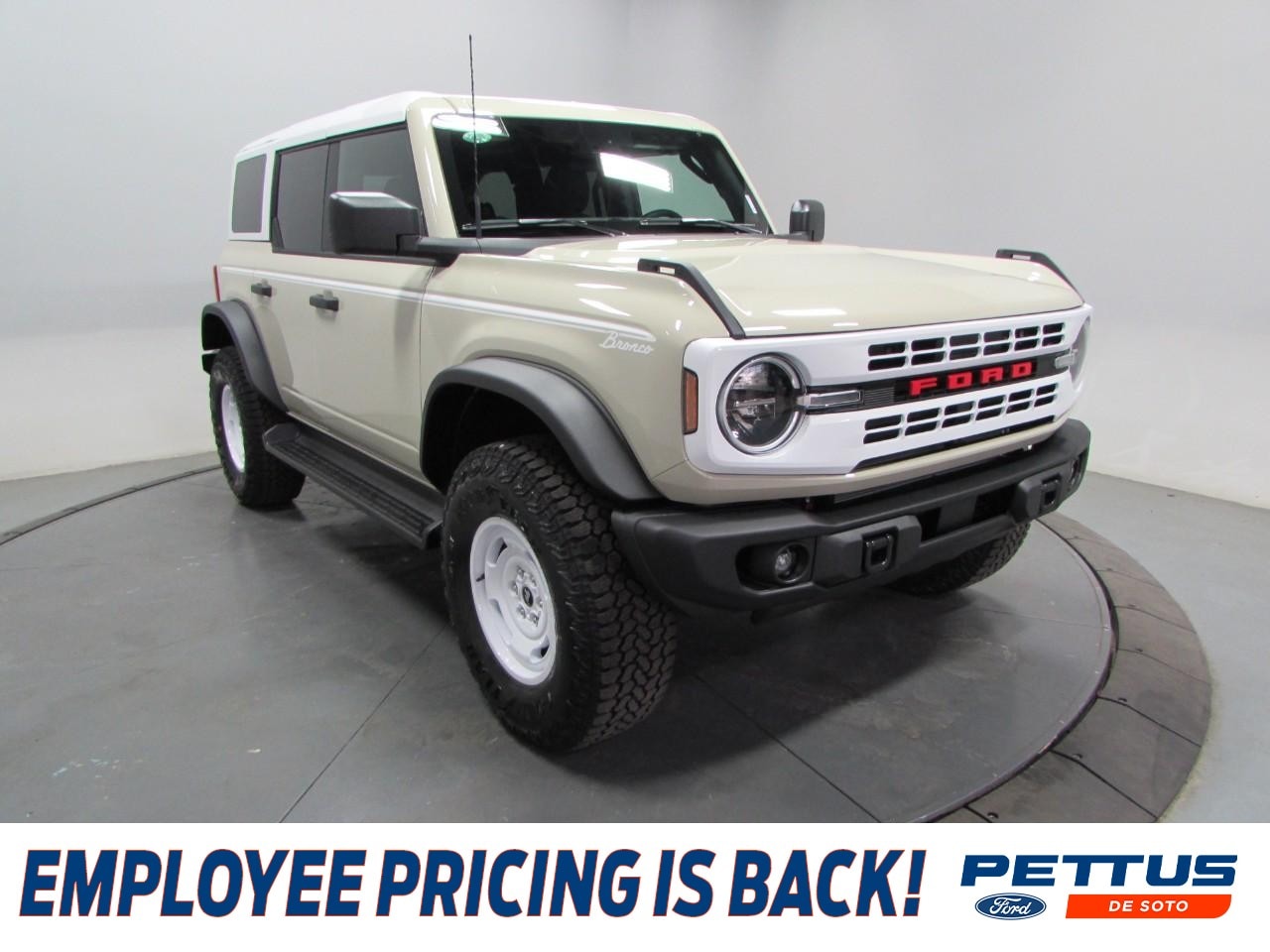 2026 Ford Bronco Heritage Edition 4x4's photo