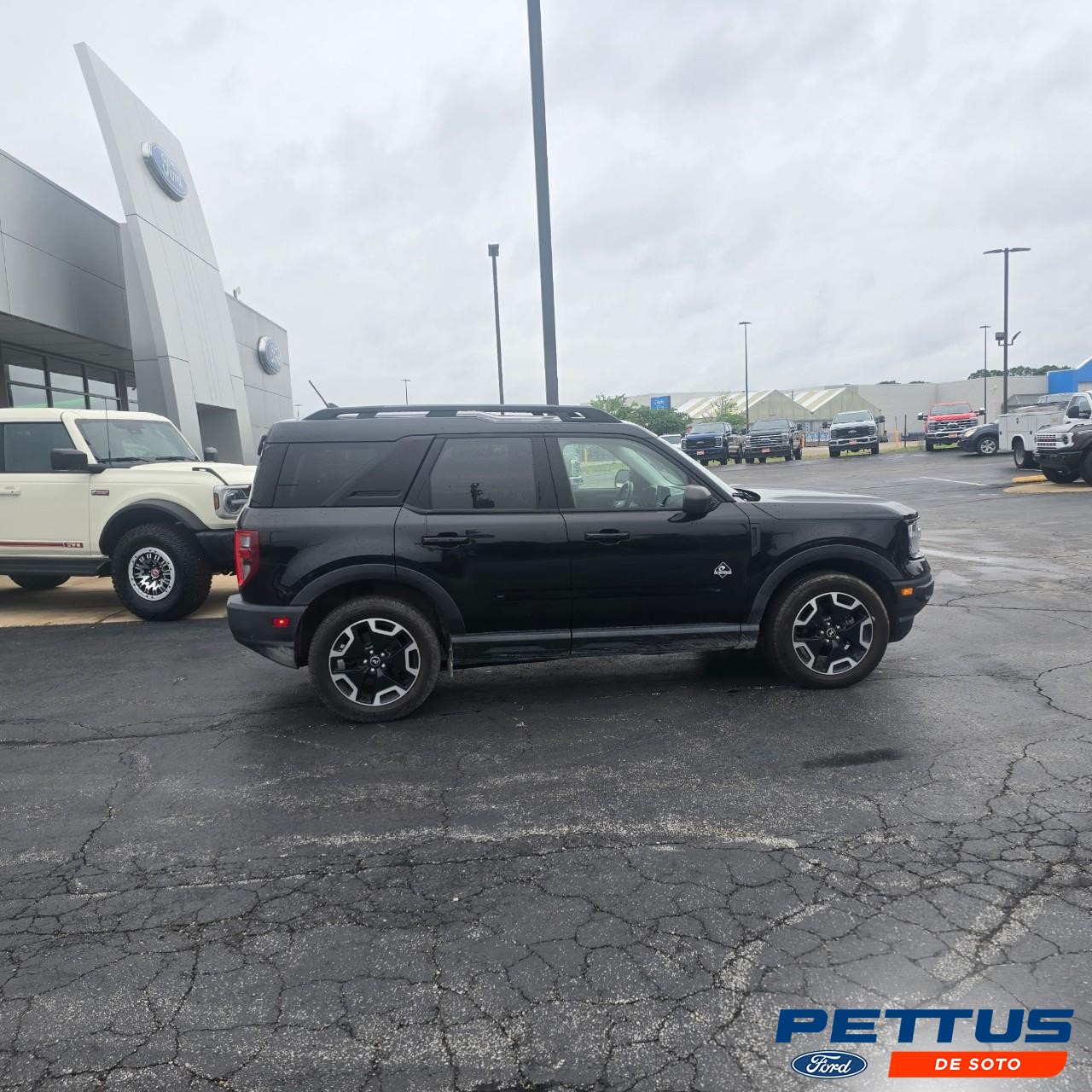 2022 Ford Bronco Sport Outer Banks 4X4's photo