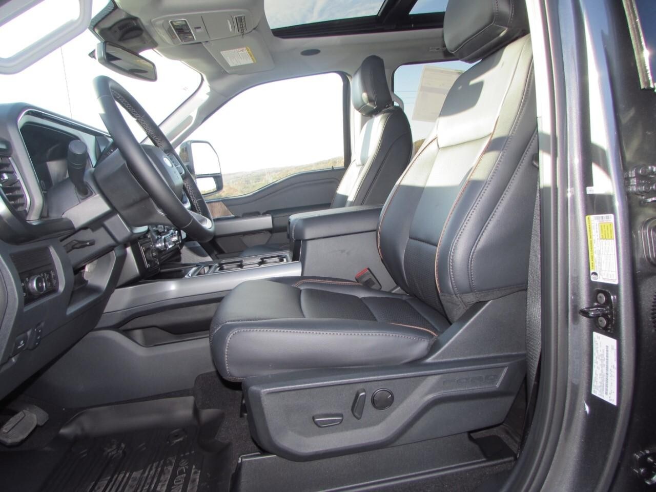 2026 Ford F-350 Super Duty Lariat - Photo 19