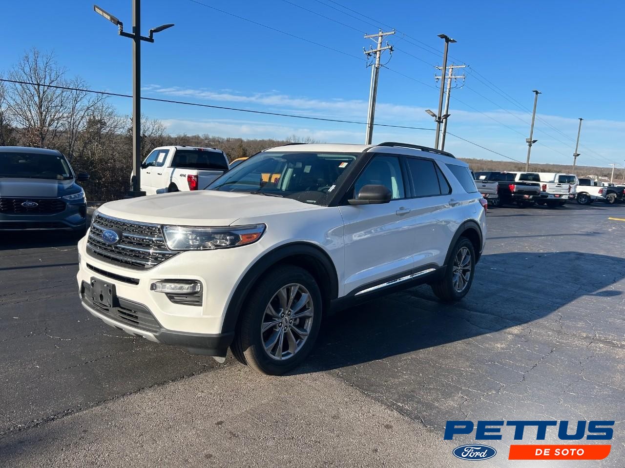 2022 Ford Explorer XLT's photo