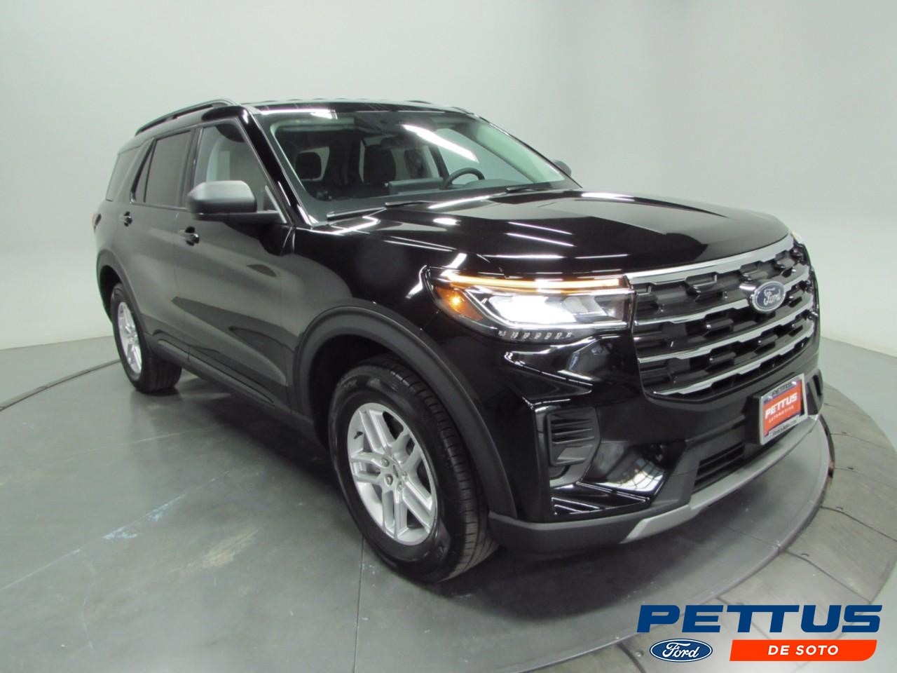 2026 Ford Explorer Active's photo