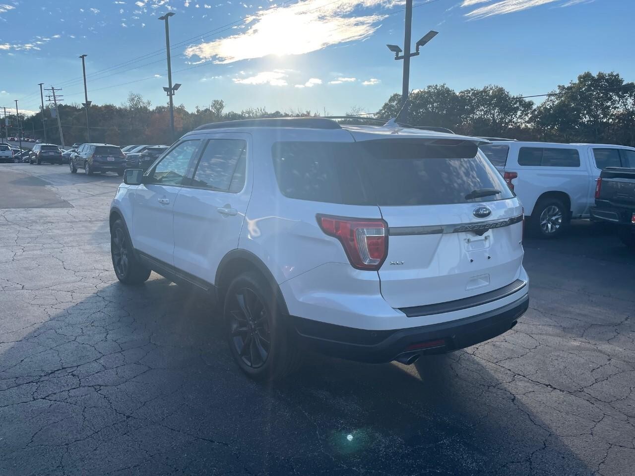 2018 Ford Explorer XLT photo 3