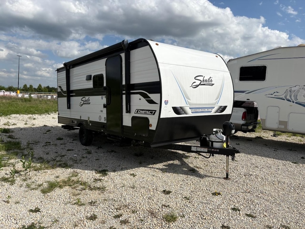 Used 2026 Shasta 18DBL Undefined