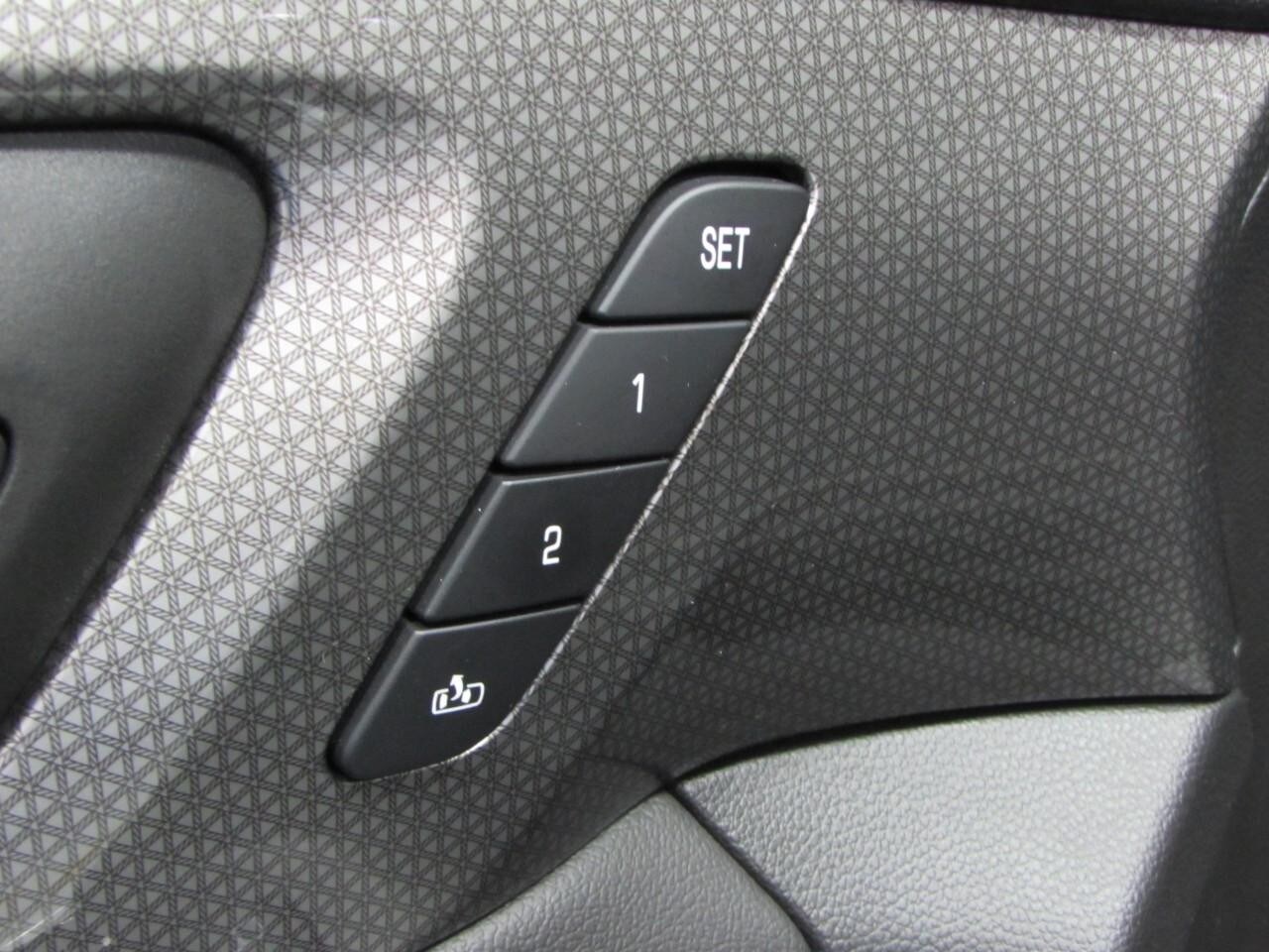 2023 Chevrolet Traverse Premier - Photo 23