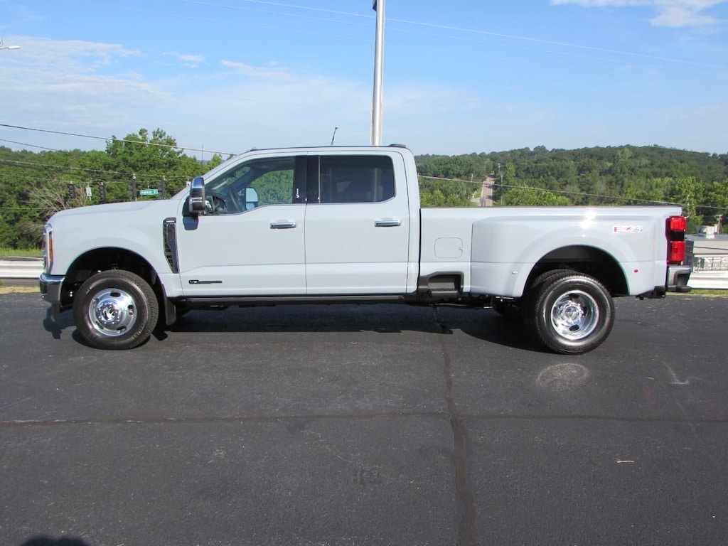 New 2026 Ford F-350 Truck Crew Cab