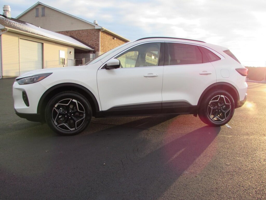 New 2026 Ford Escape Platinum SUV