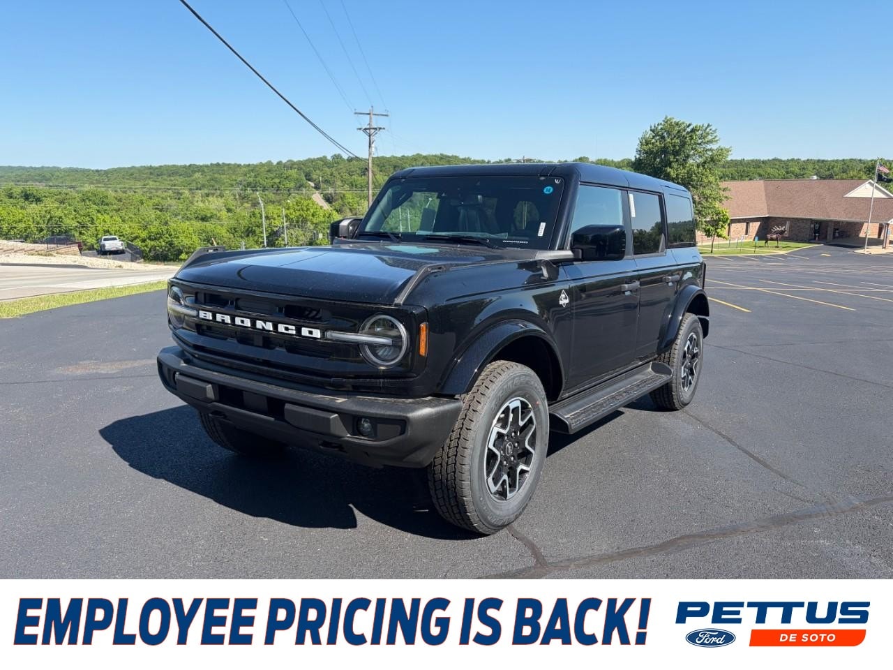 2026 Ford Bronco Outer Banks 4x4's photo