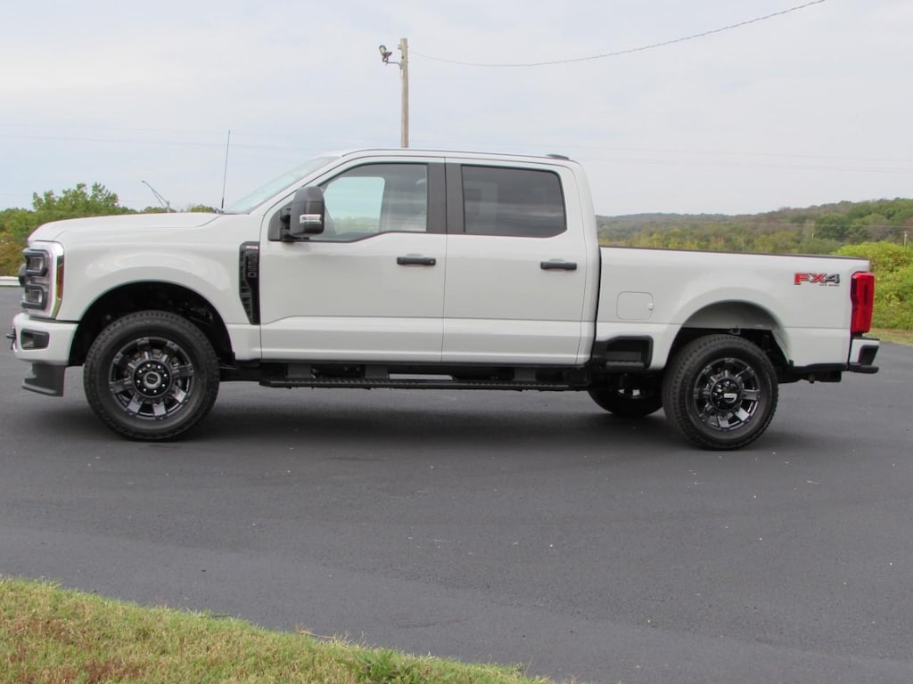 New 2026 Ford F-250 Truck Crew Cab