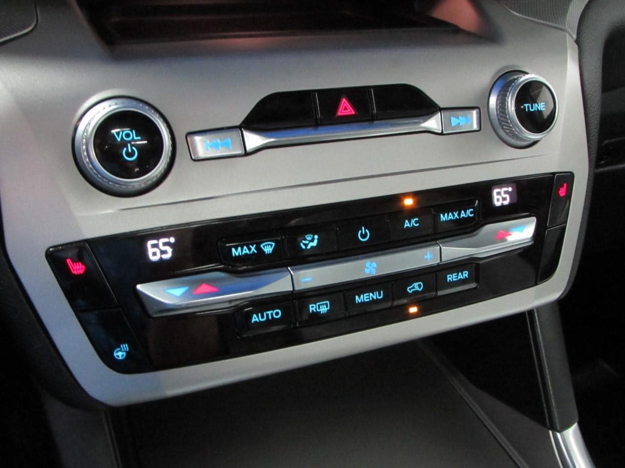 2021 Ford Explorer XLT - Photo 31