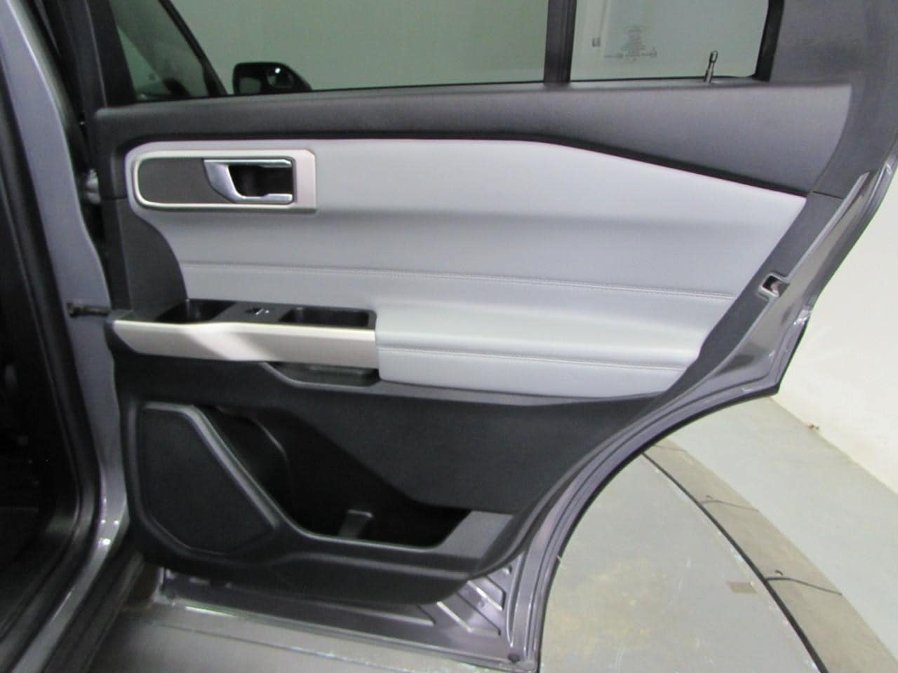 2021 Ford Explorer XLT - Photo 19