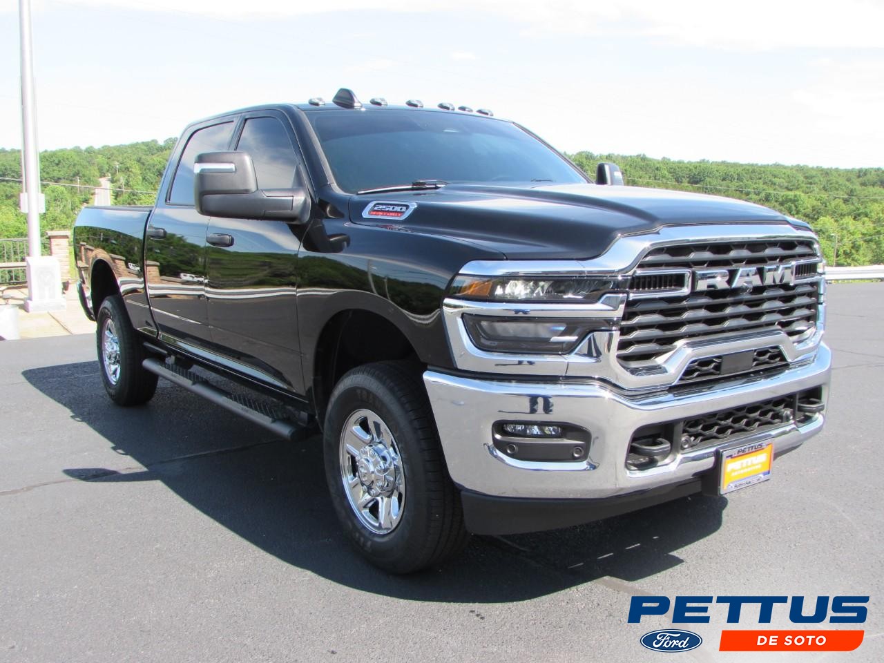 2026 RAM 2500 Tradesman 4X4 Crew Cab SWB's photo