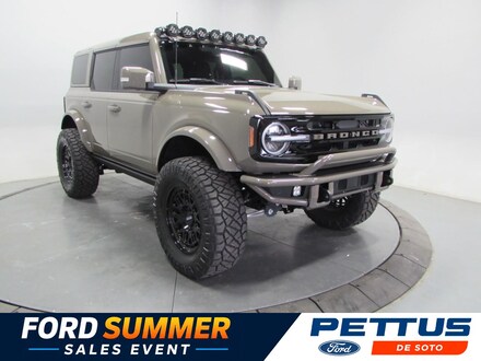 2025 Ford Bronco Outer Banks SUV
