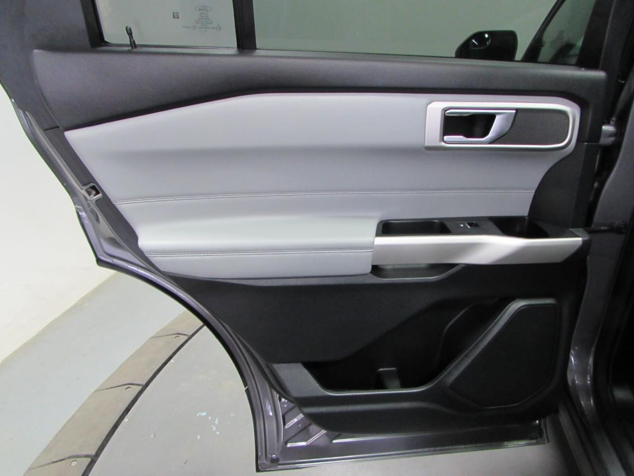 2021 Ford Explorer XLT - Photo 14