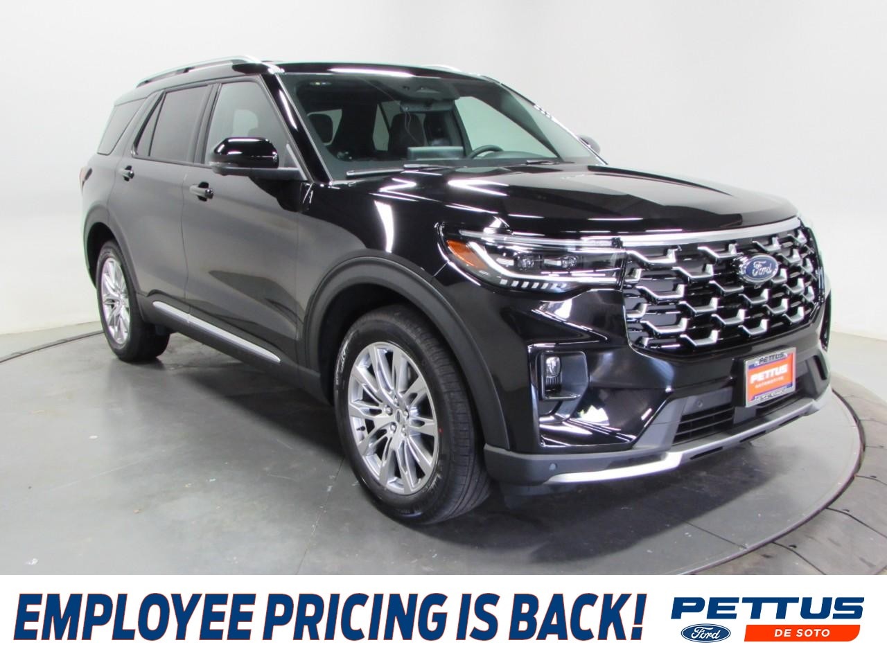 2026 Ford Explorer Platinum 4WD's photo
