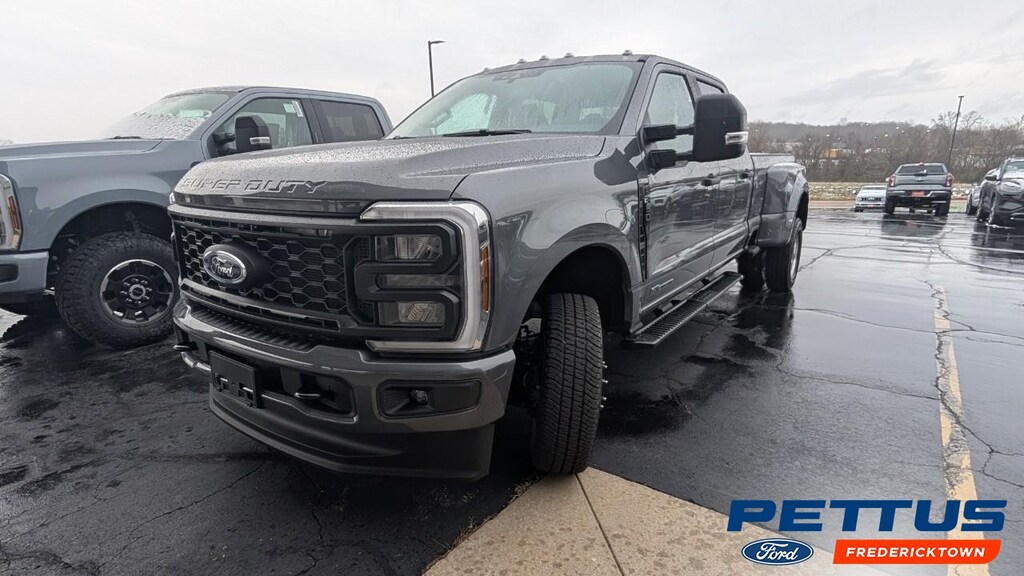 New 2026 Ford F-350 XL DRW Truck Crew Cab