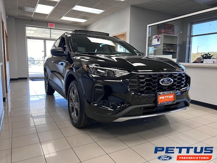 2025 Ford Escape ST-Line AWD SUV