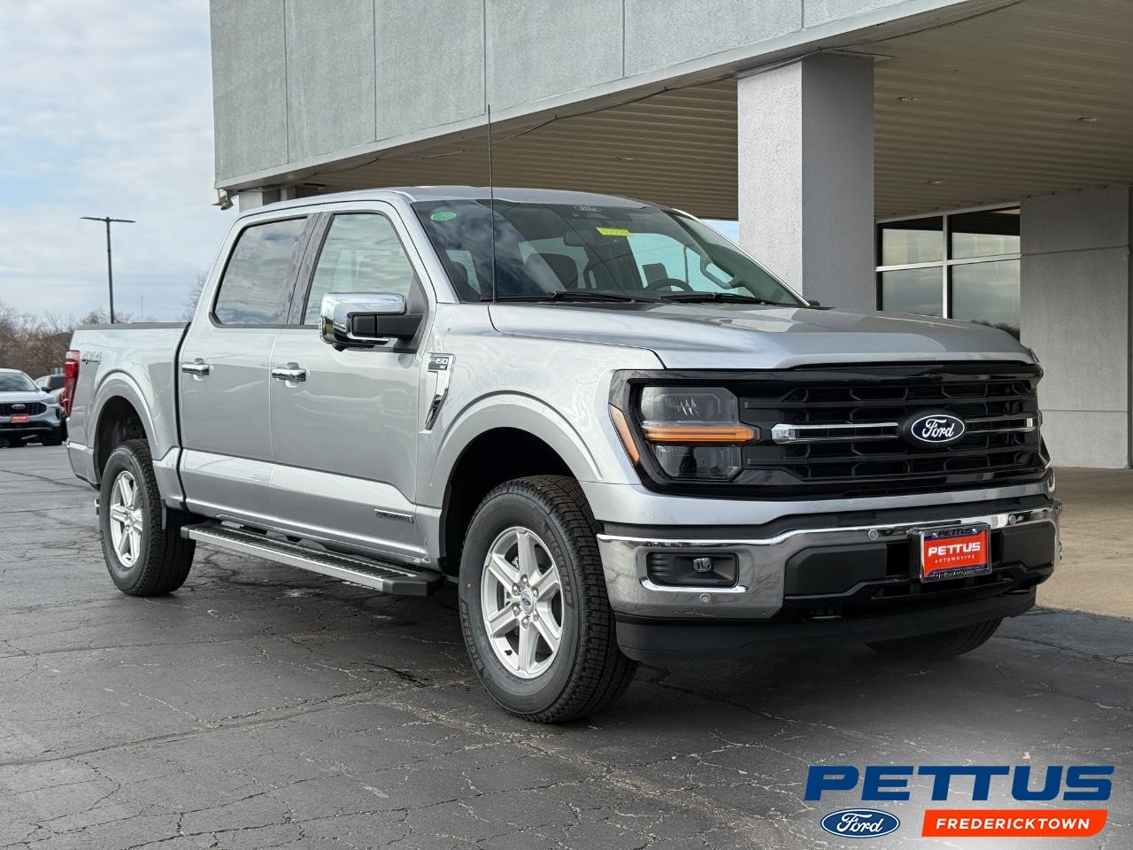 2025 Ford F-150 XLT's photo