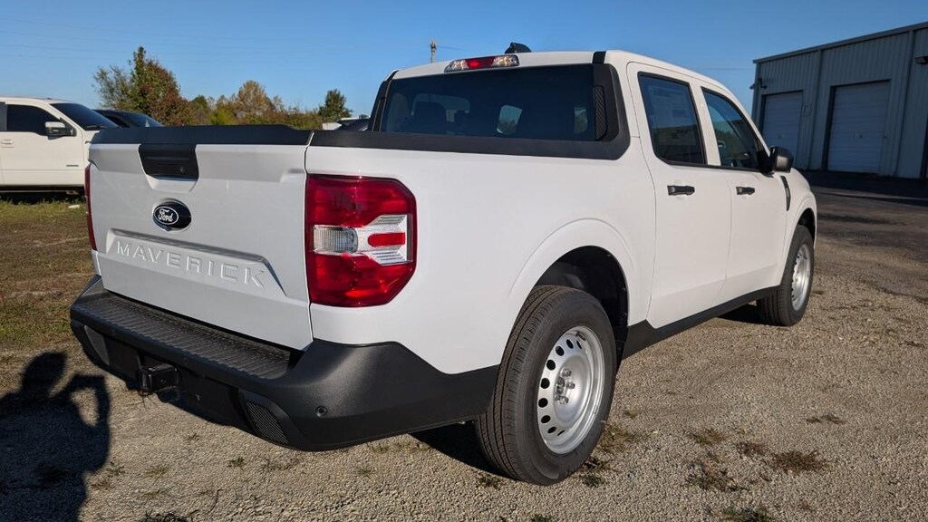 New 2025 Ford Maverick XL Truck SuperCrew
