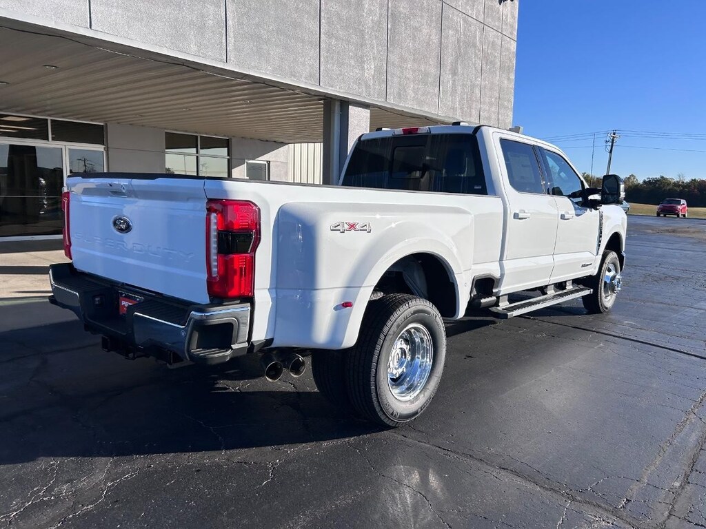 New 2026 Ford F-350 DRW Truck Crew Cab