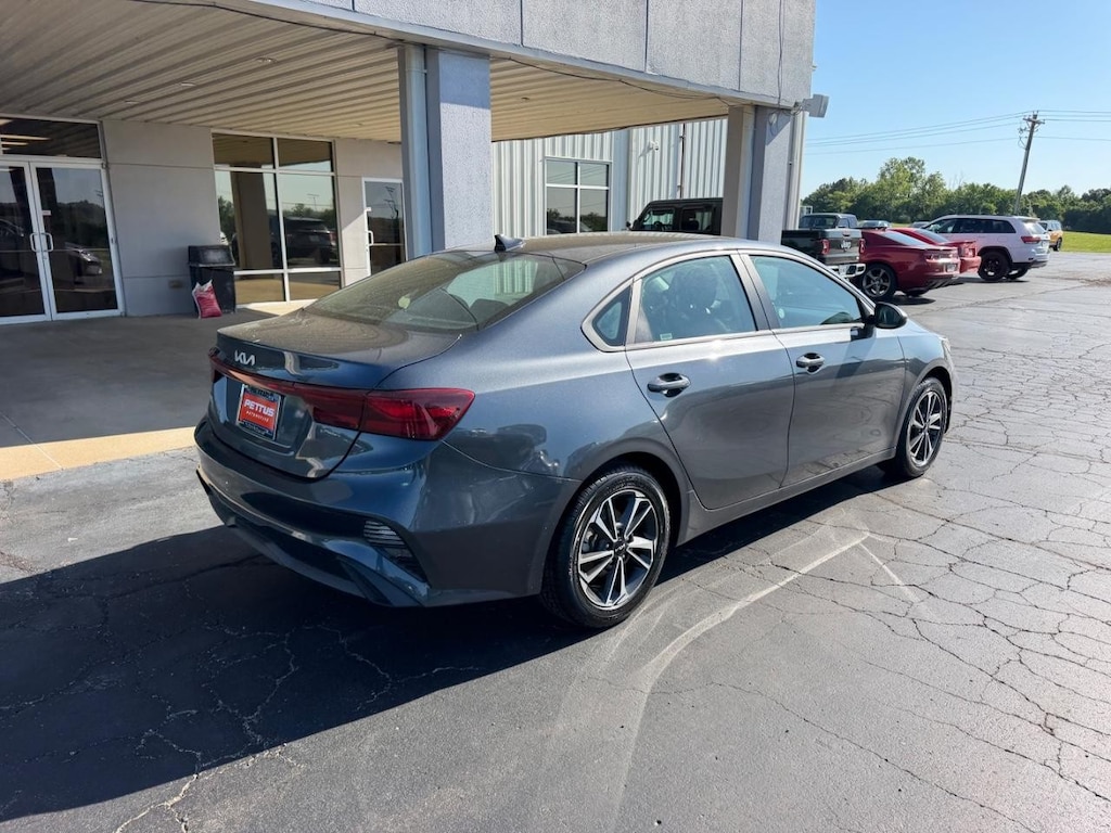Used 2024 Kia Forte LXS Sedan