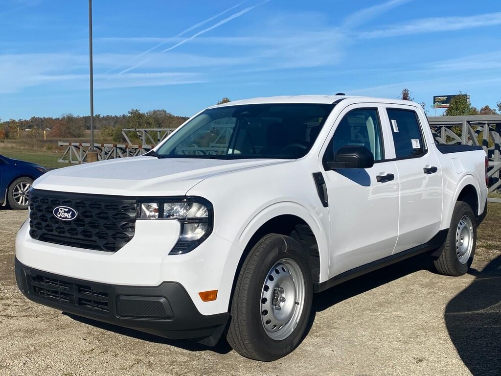 New 2025 Ford Maverick XL Truck SuperCrew