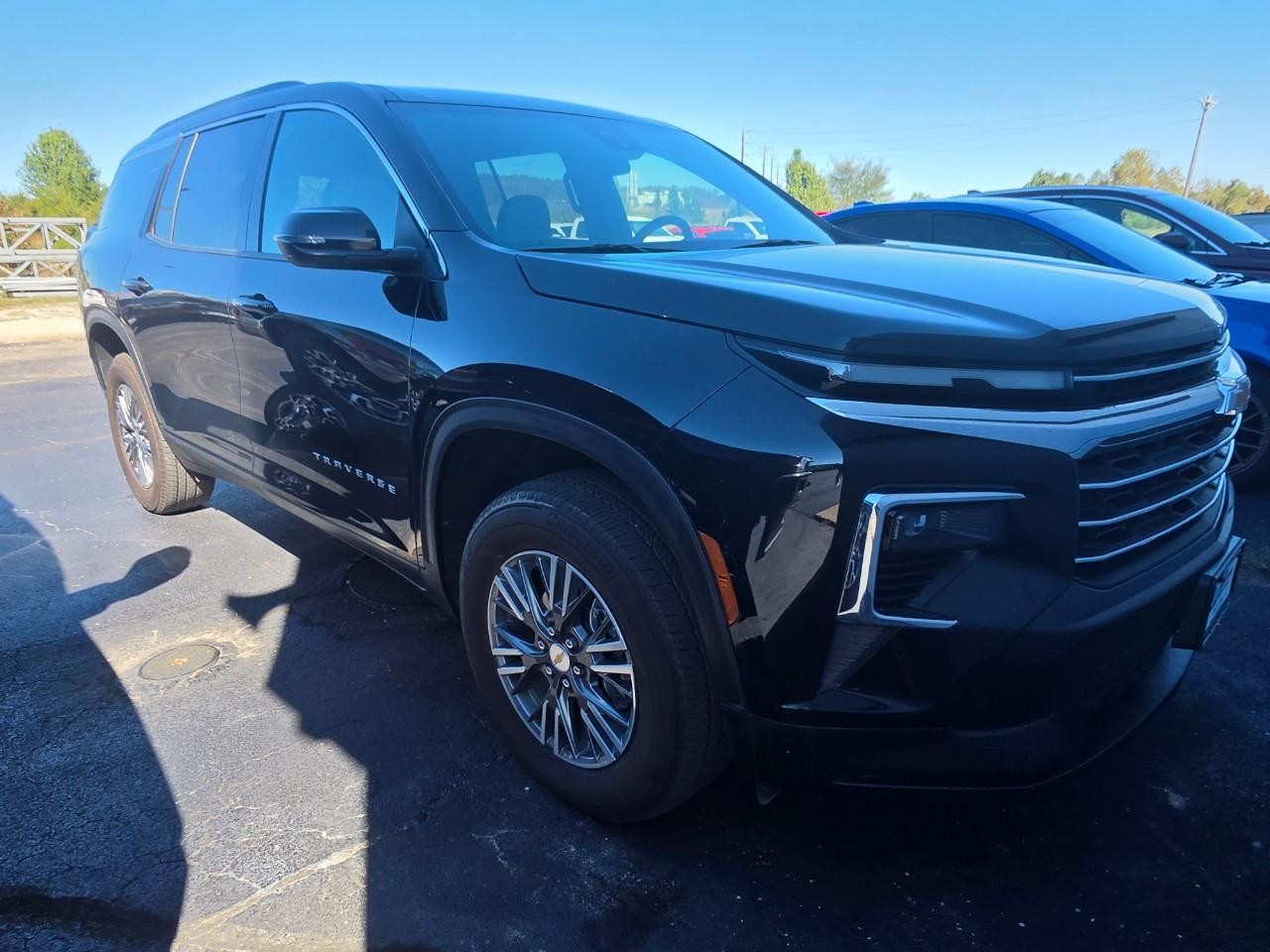 Certified 2025 Chevrolet Traverse LT SUV