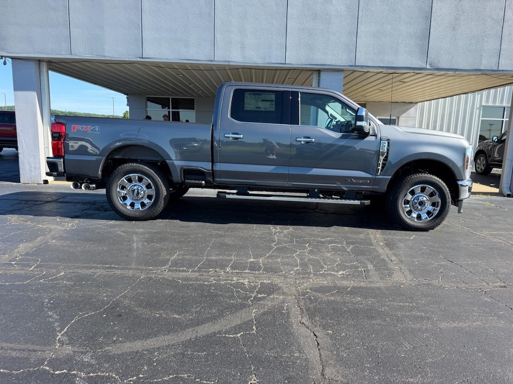 New 2026 Ford F-250 Lariat Truck Crew Cab