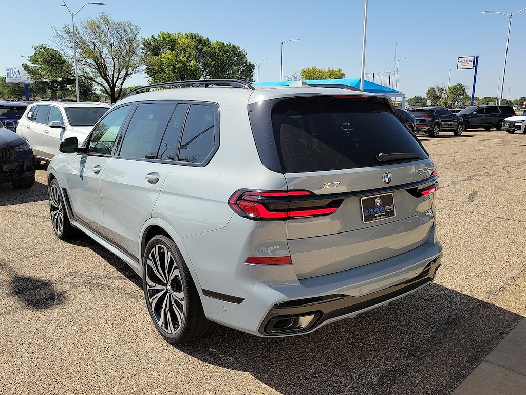 New 2027 BMW X7 xDrive40i All-Wheel Drive Sports Activity Vehicle SUV