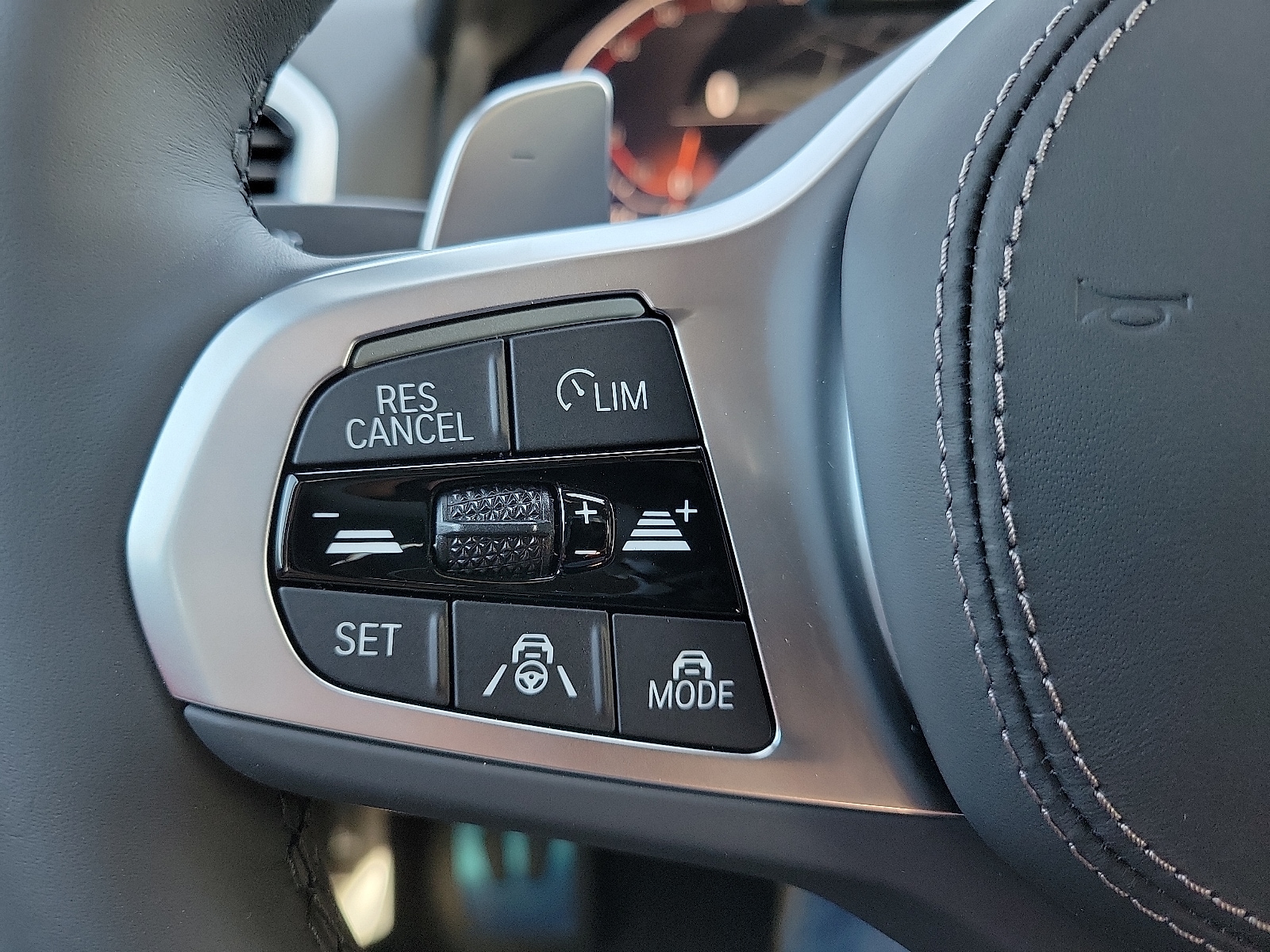 2026 BMW 8 Series 840i - Photo 20