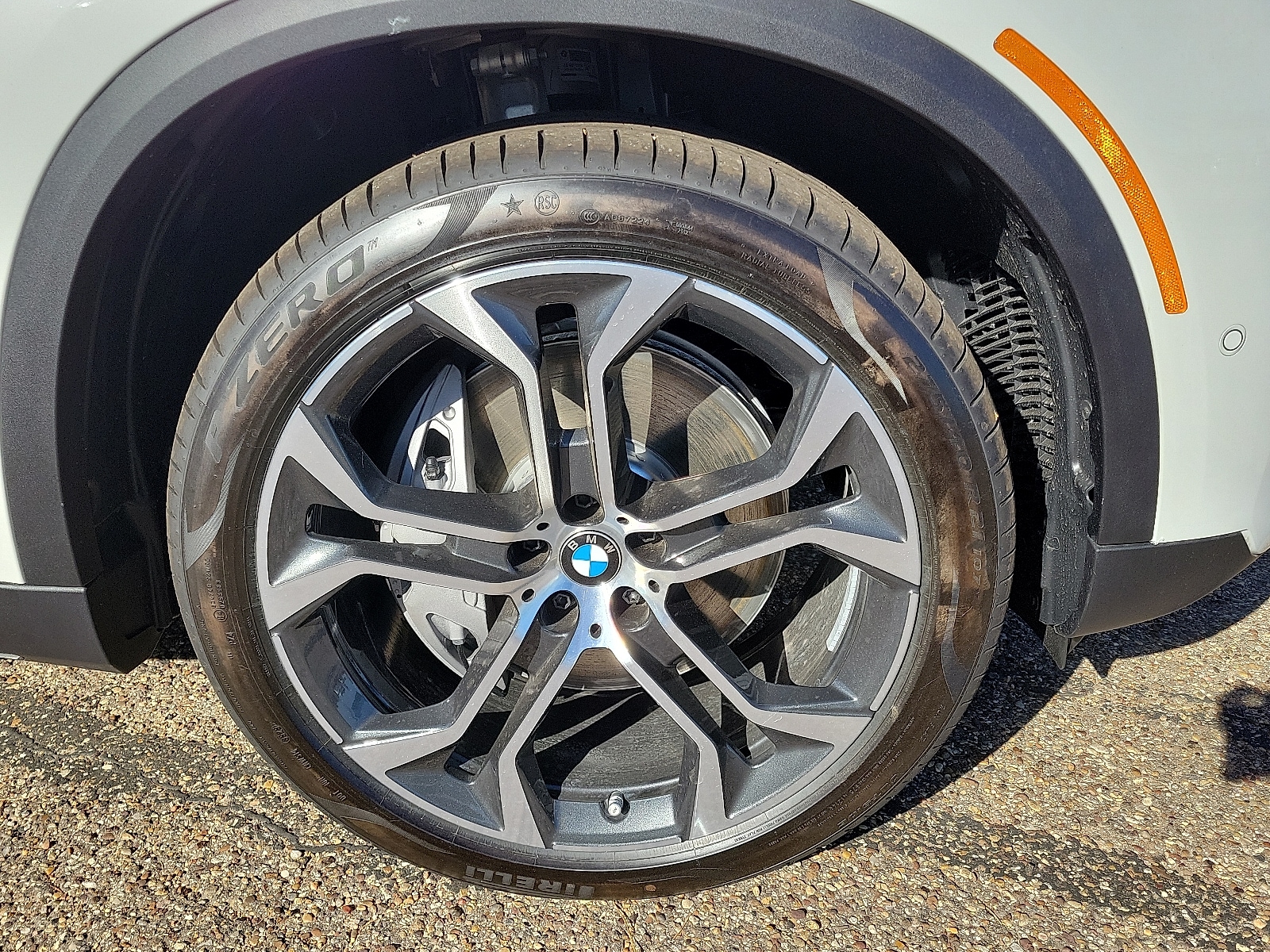 2026 BMW X5 50e - Photo 7